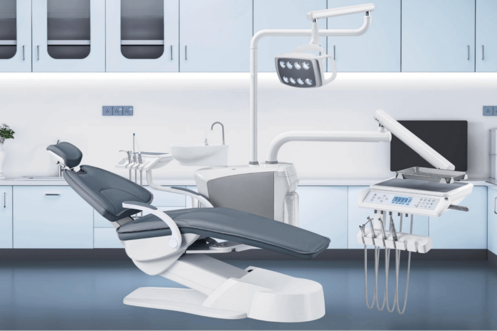 Fauteuil dentaire DENTELITE Pro M200 Luxury exposé dans un cabinet de dentiste
